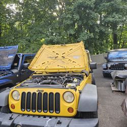 2008 Jeep Wrangler JK JKU 4-door Parting Out 
