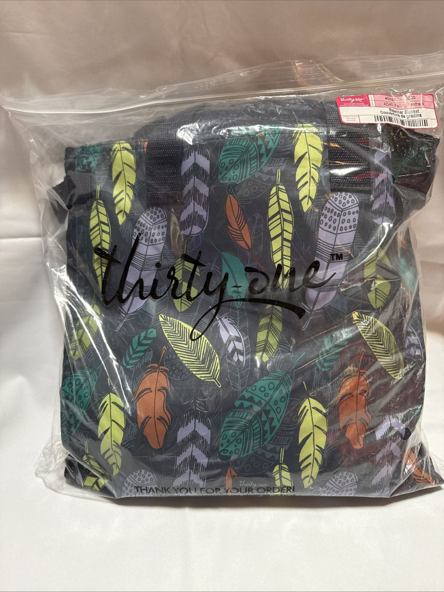 Thirty One Bleacher Blanket - AD40 Falling Feathers