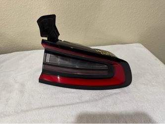 2015-2022 dodge charger tail light