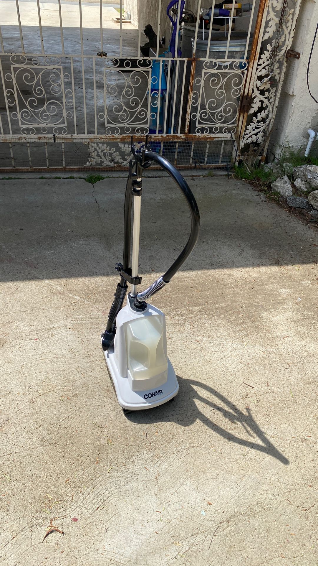 $25 Conair SteamerClothing/Fabric Cleaner