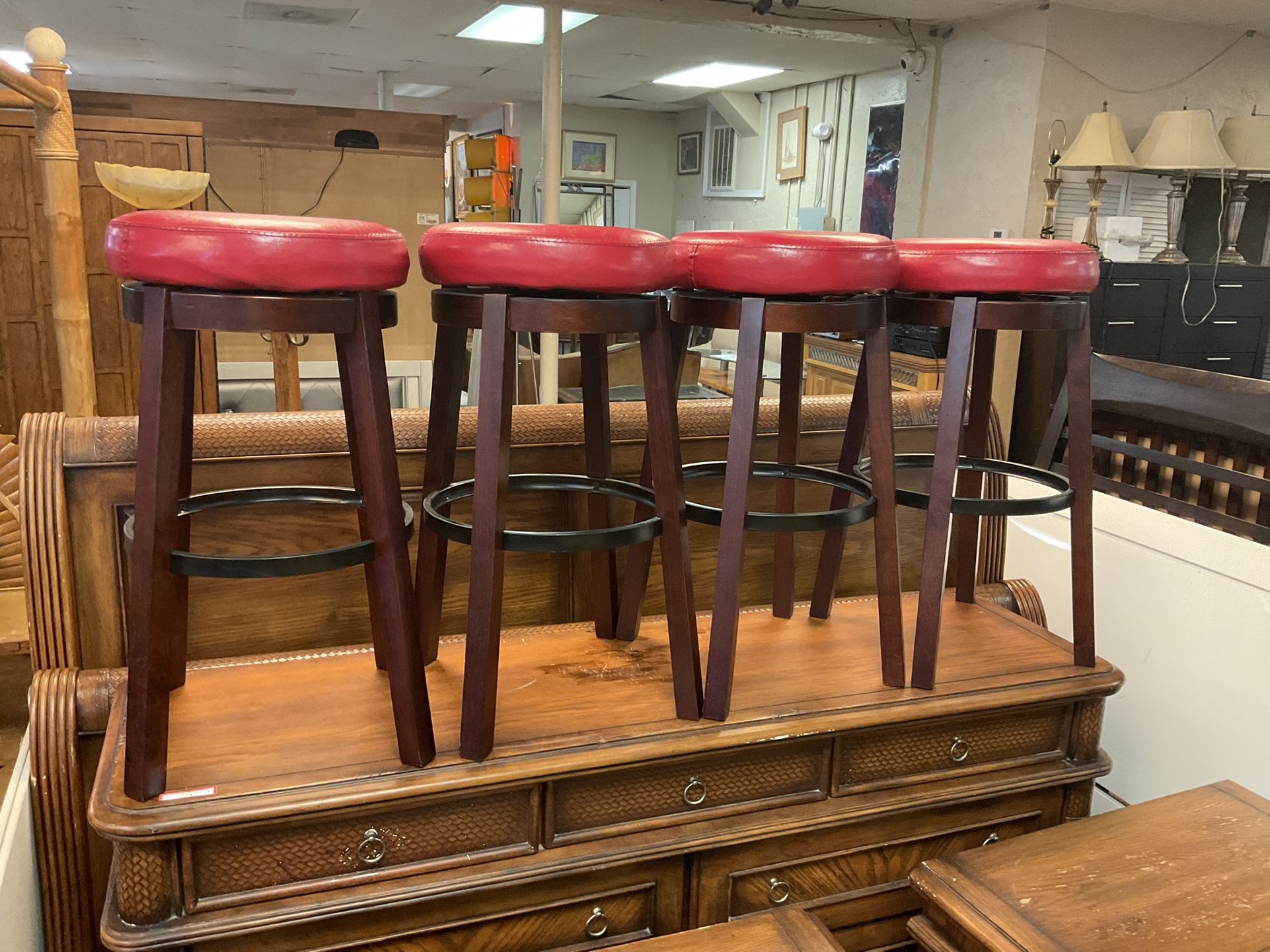 4x Bar Stools 