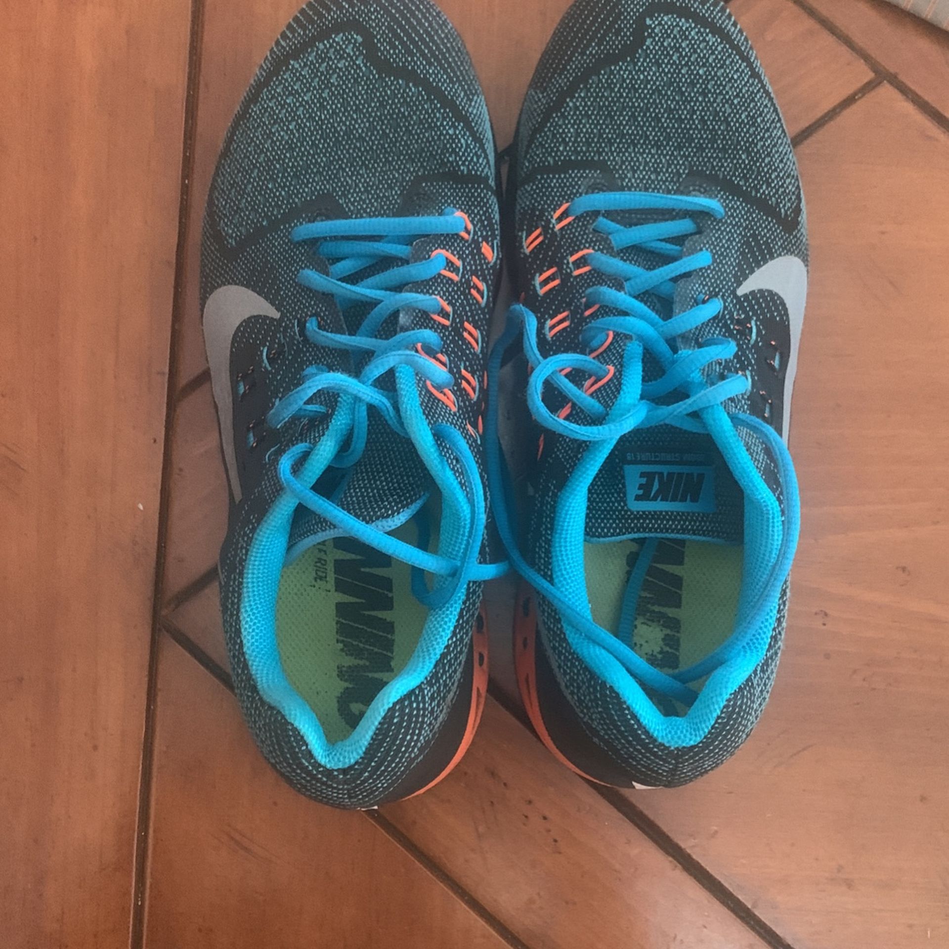 nike zoom running shoe