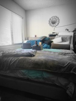 King Bed must pick up