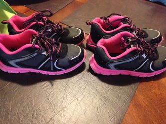 Toddler shoes size 12