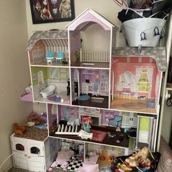 4 Ft Barbie Doll House