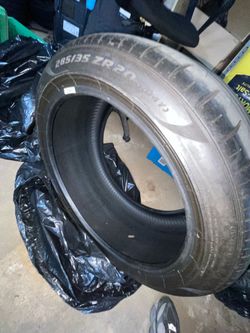 285/35 ZR20 All Season Tires