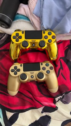 PS4 remotes