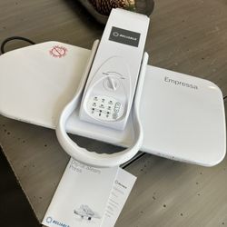 Reliable Empressa Steam Iron Press 