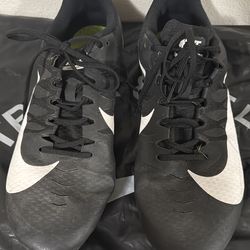 Track spikes size 9.5
