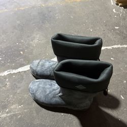 Muck boots size 12