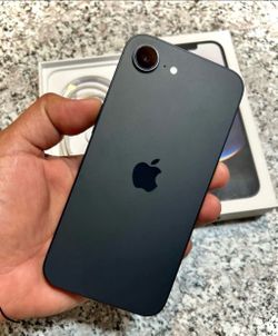 iPhone 16e black (boost mobile)