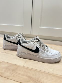 Nike Air Force 1 Black And White 6.5Y