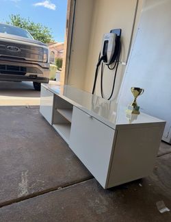 White Gloss Low-Profile TV Stand