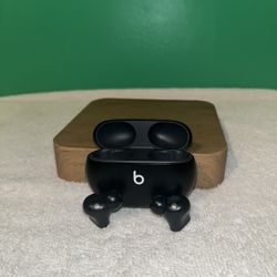 Beats studio buds