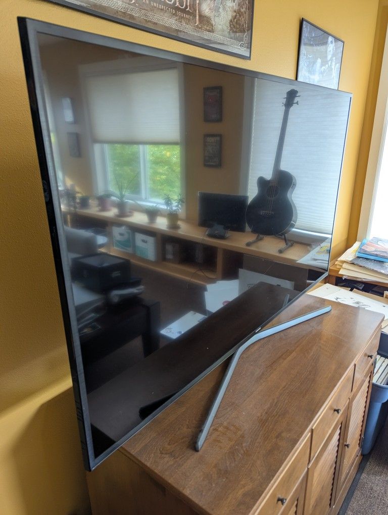 📺 Samsung 55" 4K UHD Smart TV (Model UN55KU630DF) – Excellent Picture! 🌟