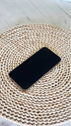 Good-condition iPhone 12 Pro Max 128Gb Unlocked