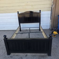 FULL BED FRAME 