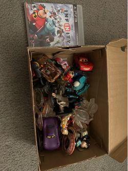 Disney infinity with figures