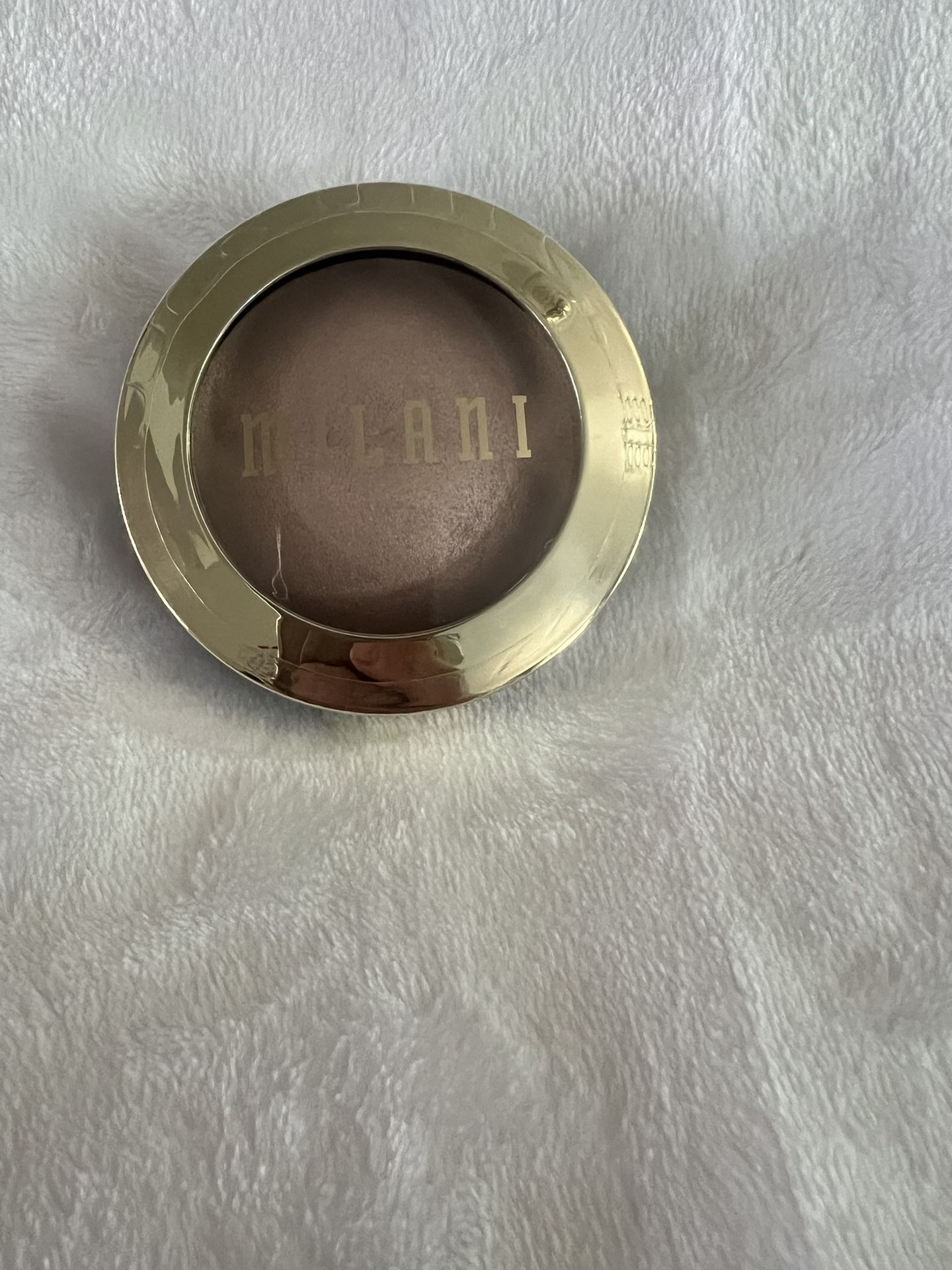 Milani Baked Highlighter