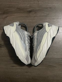 Yeezy 700 V2 Static Size 3.5y/5W - Read Description