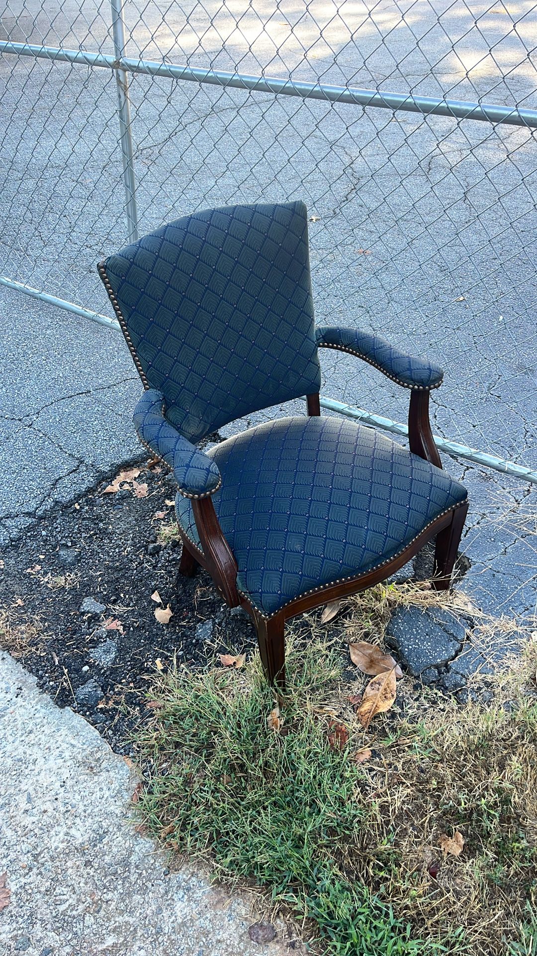 vintage chair - come get it in buckhead