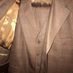 Men Designer (3)) Piece Top Of the line Suit Gold 