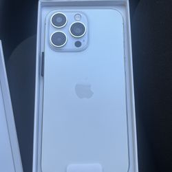 iPhone 16 Pro Max – White Titanium – 1TB 