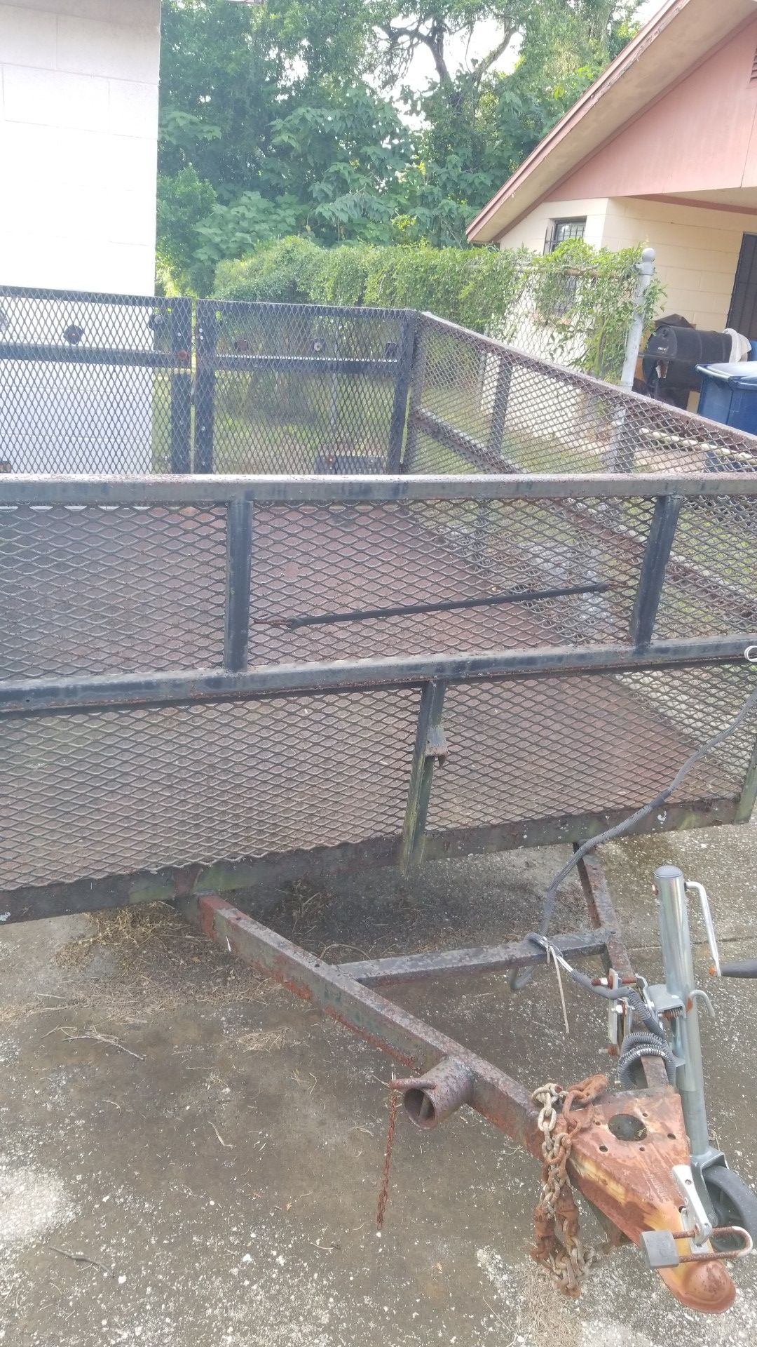 Trailer MUST PICK UP