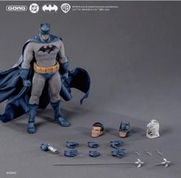 GONG DC Batman Action Figure with Accessories