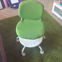 Basics Kids Adjustable Mesh Low-Back Swivel Study Desk