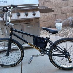Fit Bmx Bike 22" 350$