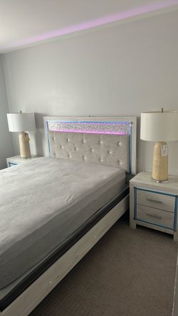 Bedroom set
