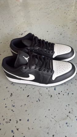 Jordan 1 AJ1 9.5M Nike black white