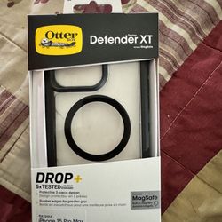 Brand New Otterbox Defender XT Case  (Clear & Black) with Lifetime Warranty For iPhone 14/15 Pro Max.