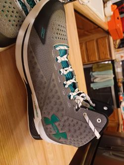 New Under Armour Steph Curry 2 Size 15D Mens