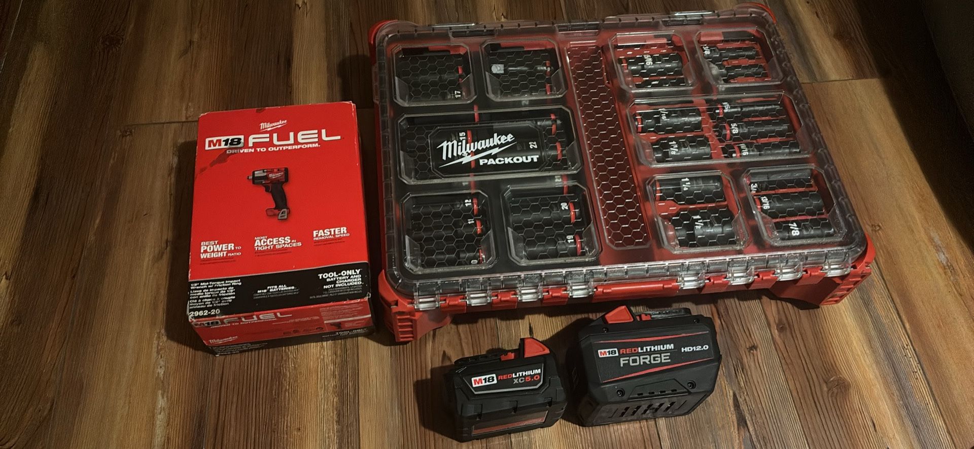 Milwaukee tool set