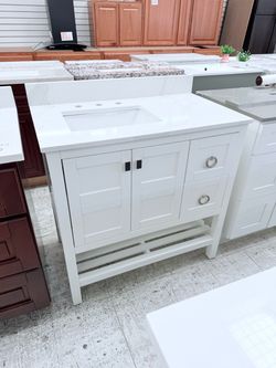 White bathroom vanity 36”