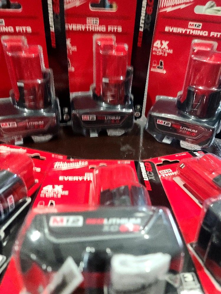 milwaukee m12 6.0 batteries for Sale in Los Angeles, CA OfferUp