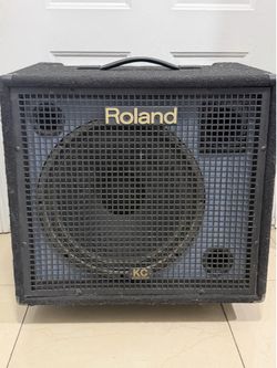 Roland KC550 Keyboard AMP