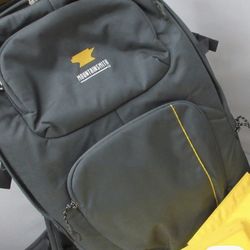 Mountain Smith Parallax Hiking Backpack Large Capacity