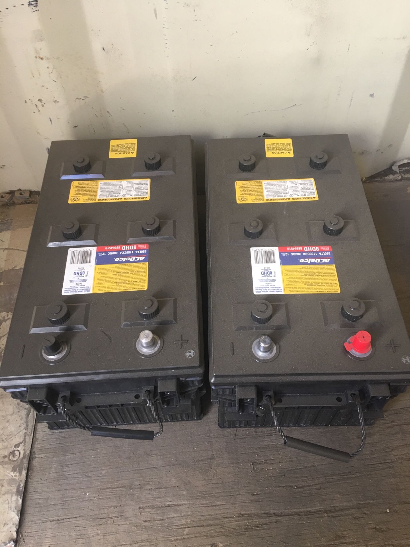 8D battery batteries new AcDelco 8dhd brand new