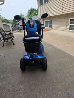 New never used 2026 golden companion gc440 mobility scooter