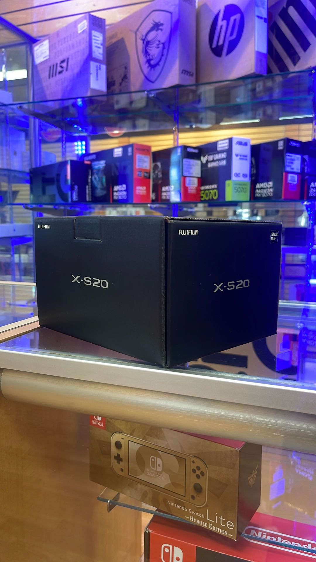 Fujifilm X-S20