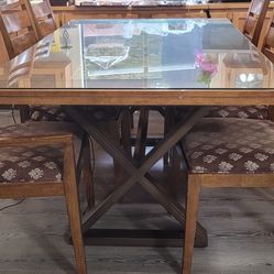 Dining Table And 6 chairs