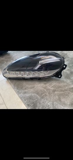 2016 Aston Martin rapide Head Light