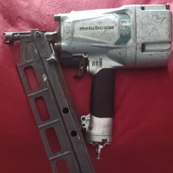 Pistola De Clavos Metabo 