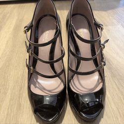 Classy And Sexy Open Toe Gucci Pumps