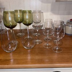 Stemware / Wine Glasses … Price is for all you see. (11pc.)  