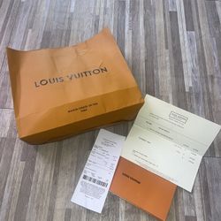 Louis Vuitton District PM bag (Black)