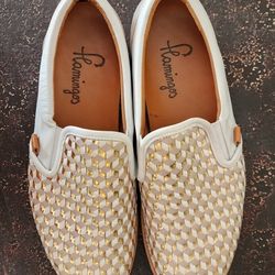 Flamingos, made in Spain size 8